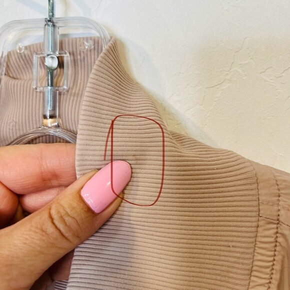 Lululemon Serve It lightweight Zip up jacket Size 4 Pale Pink Muse pockets - Picture 8 of 12